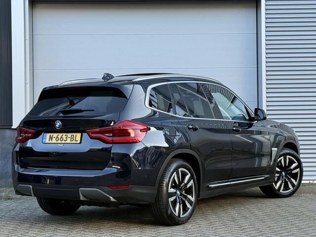 BMW X3 iX3 Executive 80 kWh | Panoramadak | Memory stoelen | Dodehoek detectie