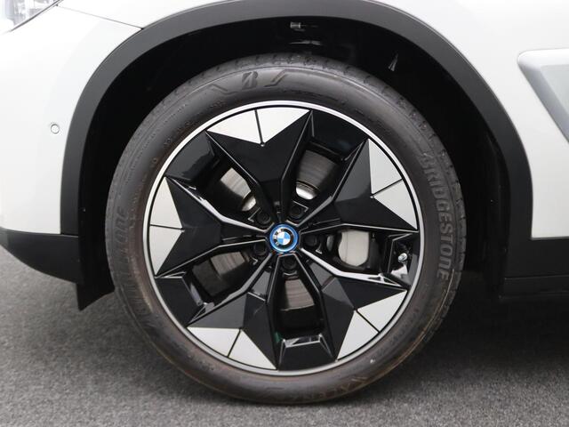 BMW X3 iX3 High Executive