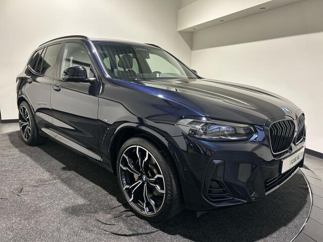 BMW X3 iX3 High Executive 80 kWh | Panoramadak | Lederen bekleding | HUD | 21 inch Velgen | Sportstoelen | M - Sport
