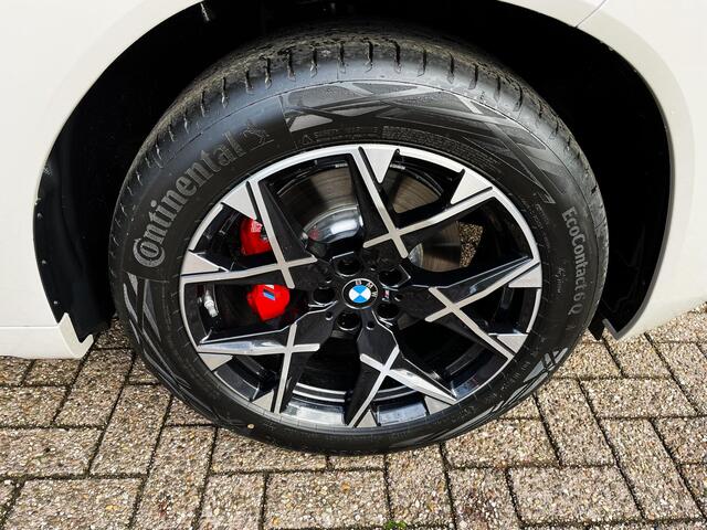 BMW X3 30e xDrive M-Sport Pro!