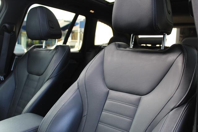 BMW X3 xDrive30e High Executive | M-Sport | Trekhaak | Panoramadak | 360 Camera | Leder | Harman Kardon