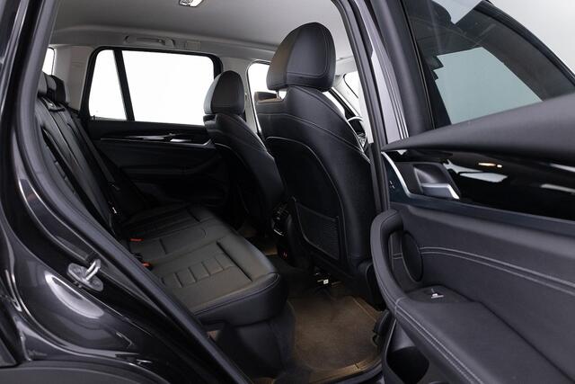 BMW X3 xDrive20i Business Edition Plus | CAMERA | LEDER | Full LED | Stoelver.