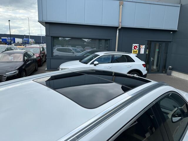 BMW X3 X3-xDrive 2.0i Centennial High-Executive Aut. Leder schuifdak