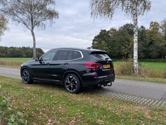 BMW X3 18d SDRIVE / SPORTSTOELEN / PANORAMADAK / TREKHAAK / CARPLAY / 2020