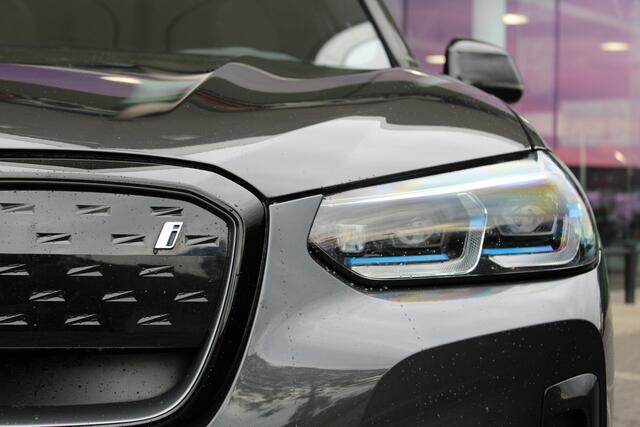 BMW X3 iX3 High Executive / Trekhaak / Sportstoelen / Laserlight / Comfort Access / Head-Up / Parking Assistant Plus / Gesture Control / Stuurverwarming