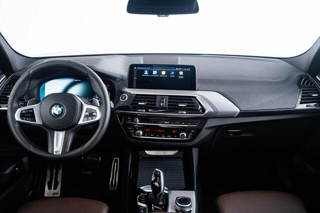BMW X3 xDrive30e High Executive M Sport - Panoramadak - Parking Assistant Plus - Comfort Access - Elektrisch verwarmde voorstoelen Harman Kardon - Getinte Ruiten - Performance Control - Verstelbare rugleuning achter -