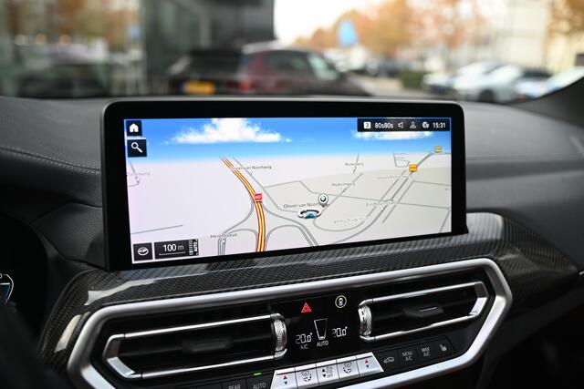 BMW X3 xDrive30e High Executive M Sport Automaat / Panoramadak / Sportstoelen / Achteruitrijcamera / Adaptief onderstel / Adaptieve LED / Head-Up / Stoelverwarming