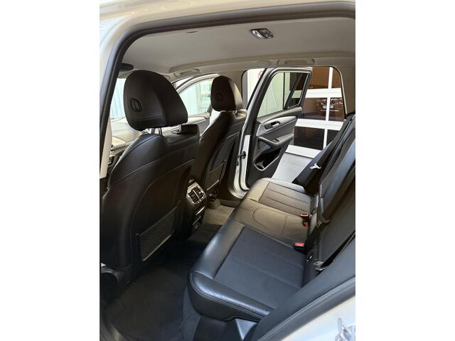 BMW X3 xDrive30e advantage