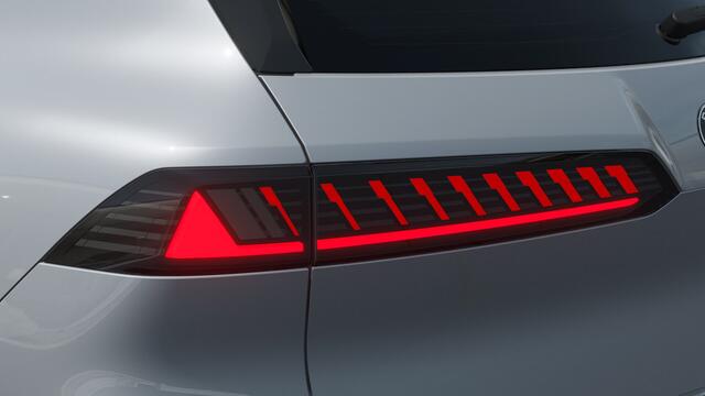 BMW X3 iX3 50 xDrive M Sport / Panoramadak / Trekhaak / M Sportstoelen / Parking Assistant Professional / Stuurverwarming / Head-Up