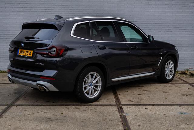 BMW X3 xDrive30e 360Camera|Sportstoelen| Elek klep|Digitale tellerklok