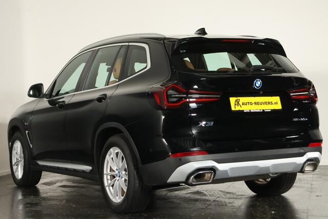 BMW X3 xDrive30e / LED / Leder / Navi / CarPlay / Cam