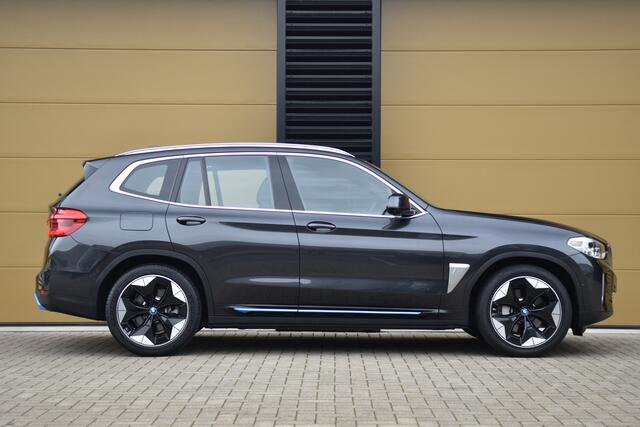 BMW X3 iX3 High Executive 80 kWh * Head-up * Sportstoelen * Panoramadak * Harman Kardon *