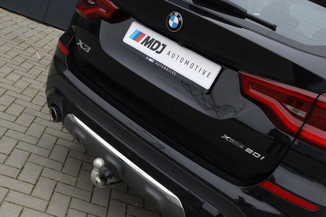 BMW X3 xDrive20i High Exe Luxury Line Pano Trekhaak Leder