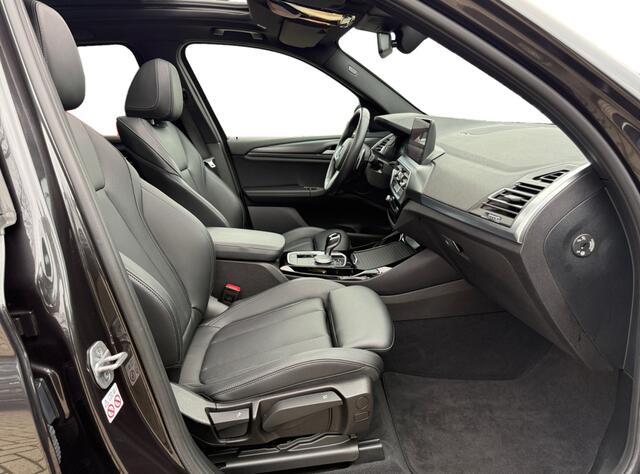 BMW X3 xDrive 30e M-Sport I Panoramadak I Head-Up I Trekhaak I Leder I