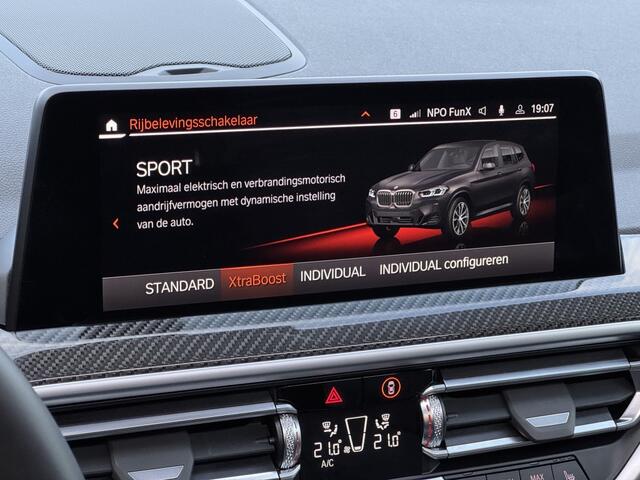 BMW X3 xDrive30e M-Sport 292 Pk Carbon Pano Camera