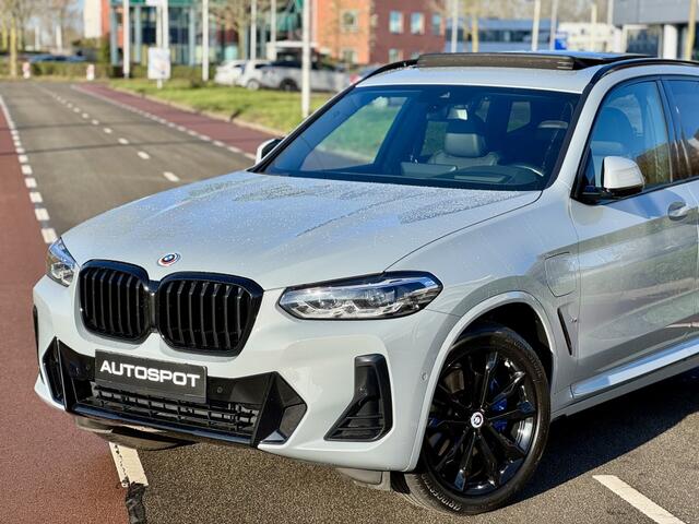 BMW X3 xDrive30e M-Sport 292 Pk Brooklyn Grijs Pano HUD Camera