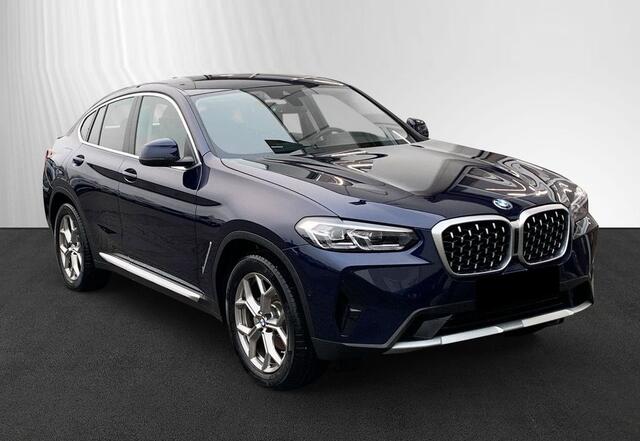 BMW X4 xDrive20d 190 PK Sportstoelen Trekhaak Navi LED Stoelverwarming Live Cockpit 19 Inch