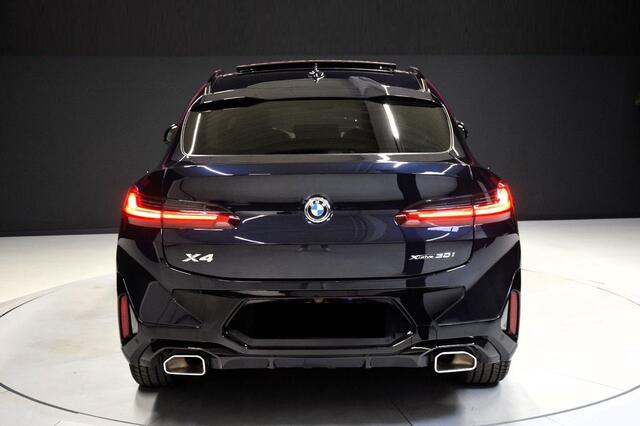 BMW X4 xDrive30i M-Sport 245 PK ACC Panoramadak Head-Up Live Cockpit Sportstoelen