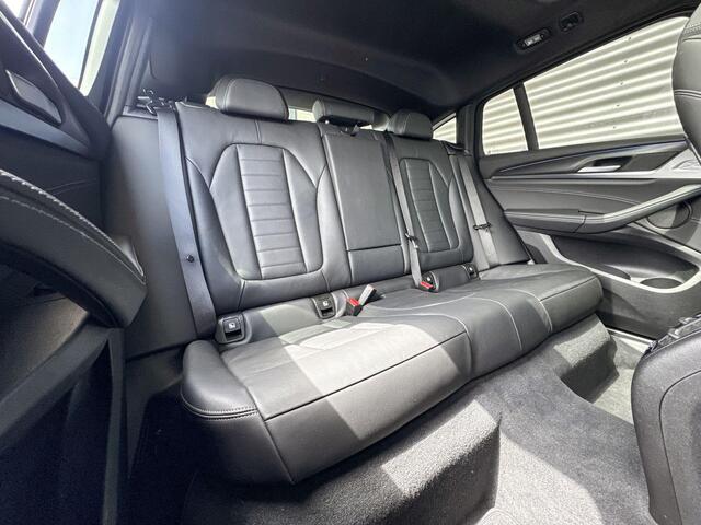 BMW X4 xDrive20i High Executive / M Sportpakket / Panoramadak / Laserlight