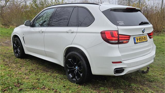 BMW X5 XDRIVE40D ALLE OPTIES GRIJS KENTEKEN High executive