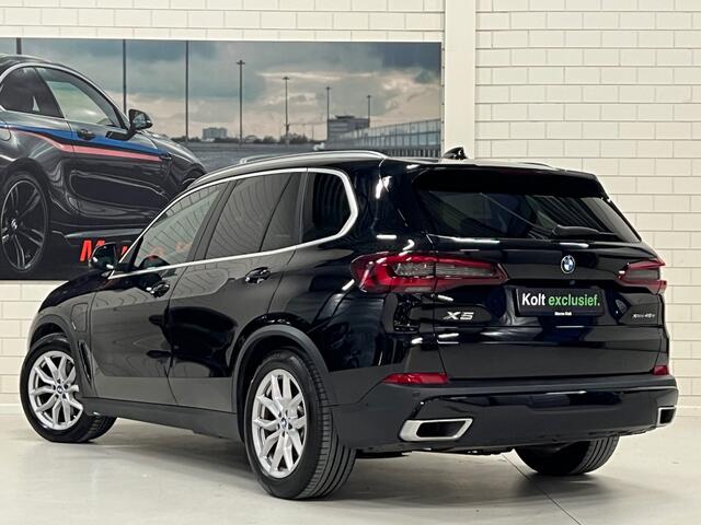 BMW X5 xDrive45e High Executive 394 PK Plugin Hybride / Luchtvering / Pano / Leder Sport Int / Navigatie / Camera / Apple CarPlay / BMW Live Cockpit Proff / Sfeer Verl / 1e Eigenaar!