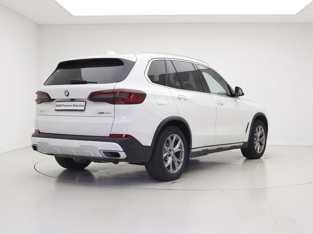 BMW X5 xDrive45e xLine | Panorama | Trekhaak | Laser | Head-Up | | Luchtvering v+a