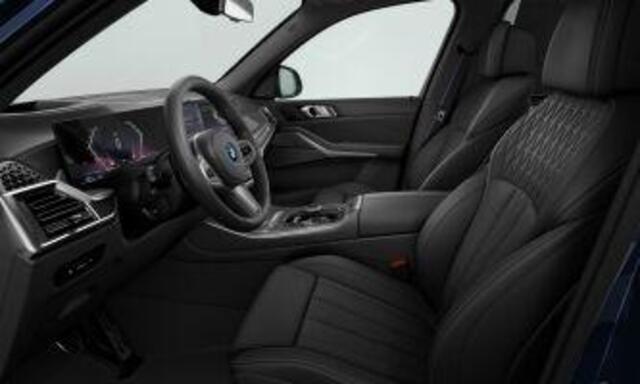 BMW X5 xDrive50e Launch Edition