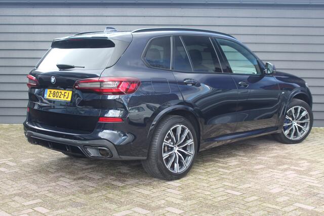 BMW X5 xDrive45e - M SPORT - LUCHTVERING - PANODAK - HEAD UP - SOFTCLOSE - LASER - H&K -