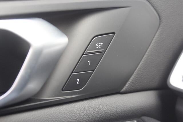 BMW X5 xDrive45e - M SPORT - LUCHTVERING - PANODAK - HEAD UP - SOFTCLOSE - LASER - H&K -