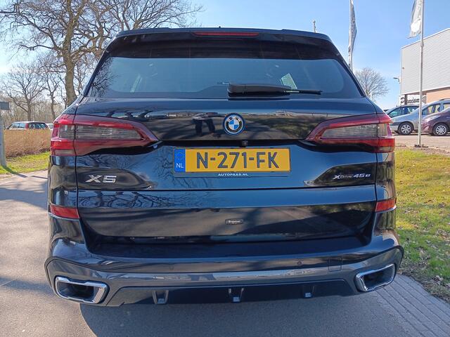 BMW X5 xDrive45e High Executive|M-PAKKET|CARBON|PANO|HEADUP|ADAPT CR|NIEUWSTAAT