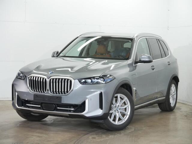 BMW X5 xDrive50e | Trekhaak | Harman Kardon | Softclose | Driving Assistant Professional | Gesture Controle | Luchtvering v+a | Geluidswerende ramen