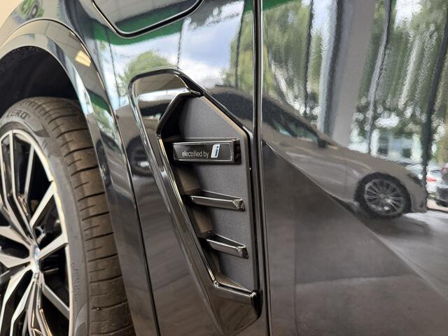 BMW X5 xDrive50e M Sport laser light HUD panodak H&K Shadow Line