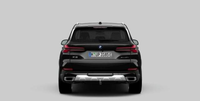 BMW X5 xDrive50e Trekhaak - Panoramadak - Parking/Driving Assistant - Active Protection - Soft Close - Ambiance verlichting - Comfort Access - Getinte/Geluiddempende Ruiten - Warmte Comfort Pack - Comfortstoelen -