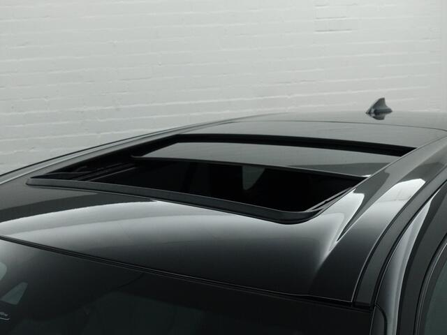 BMW X5 M Black Fire Edition Aut- Bang Olufsen Plus, Carbon Afwerking, Alcantara Hemel, Head Up, Panoramadak, 360 Camera