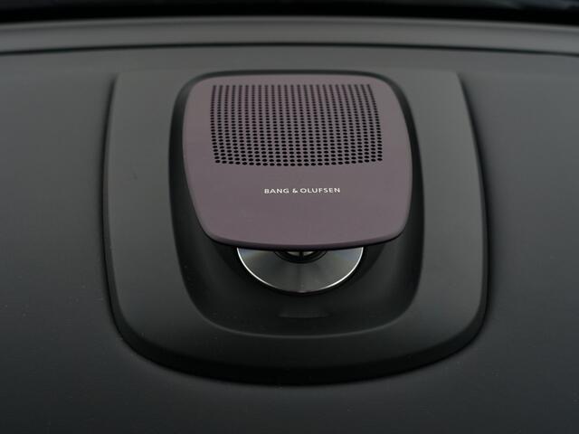 BMW X5 M Black Fire Edition Aut- Bang Olufsen Plus, Carbon Afwerking, Alcantara Hemel, Head Up, Panoramadak, 360 Camera