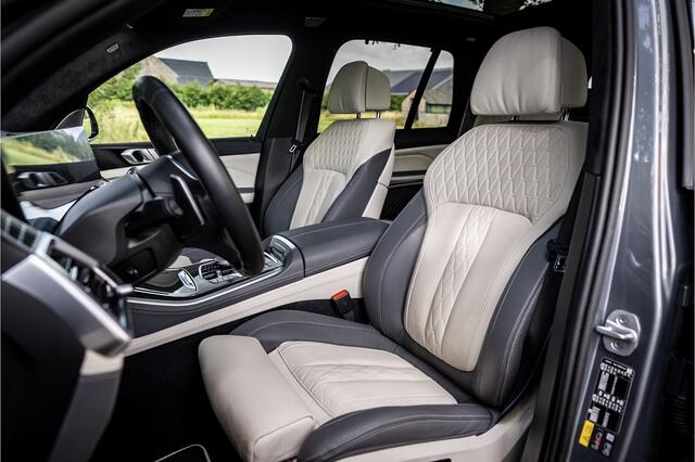 BMW X5 xDrive50e M Sport Pro Bowers & Wilkins Individual Vierwielbesturing Soft Close Carbon