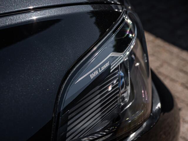 BMW X5 xDrive45e High Exe M-Sport PANO LASER HUD 360 CAMERA 22 INCH ELEK STOEL M PERF REMMEN