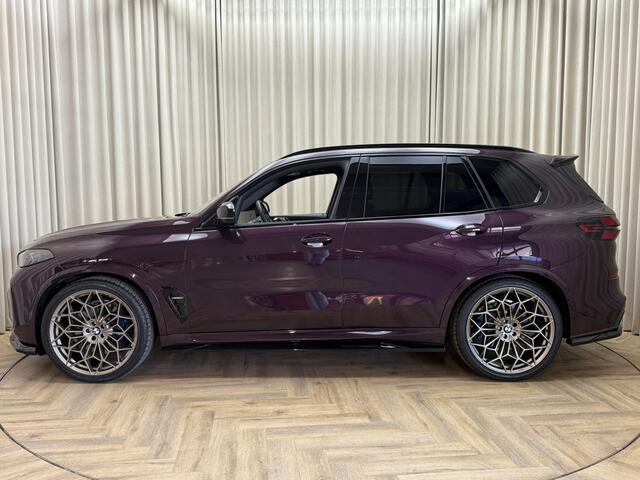 BMW X5 M60i xDrive 4.4 V8 TwinTurbo / 531 PK / 23" ALU / Carbon / Individual / M Sport / G05 LCI Facelift / Mora Purple / xDrive / HK Audio / Elec. Trekhaak
