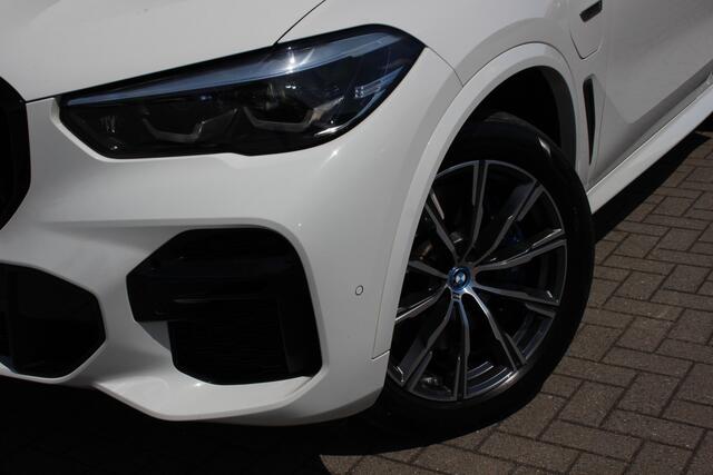 BMW X5 xDrive45e High Executive | M Pakket | Pano | Luchtvering | Trekhaak |