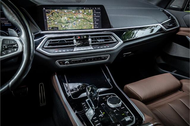 BMW X5 xDrive45e M Sport Sky Lounge Pano 22" Harman Kardon HUD ACC