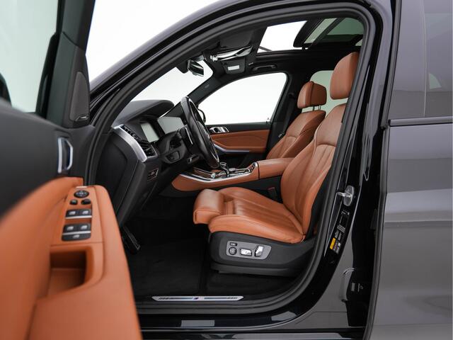 BMW X5 xDrive45e High Executive Aut. (INCL.BTW) *PANO | FULL-LEATHER | FULL-LED | ADAPTIVE-CRUISE | HARMAN/KARDON | BLIND-SPOT | MEMORY-PACK | NAVI-FULLMAP | AMBIENT-LIGHT | COMFORT/HEATED-SEATS | 20''ALU*