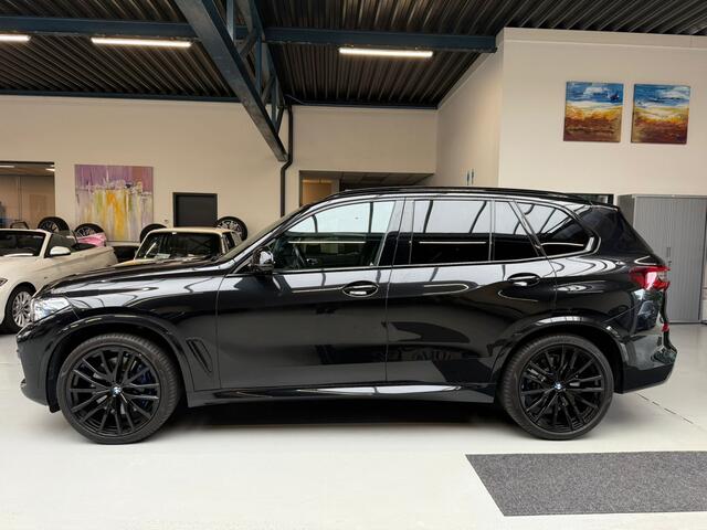 BMW X5 xDrive40i High Executive M Sport Panoramadak Harman-Kardon Trekhaak M Sport Zetels 22 Inch Lichtmetalen velgen