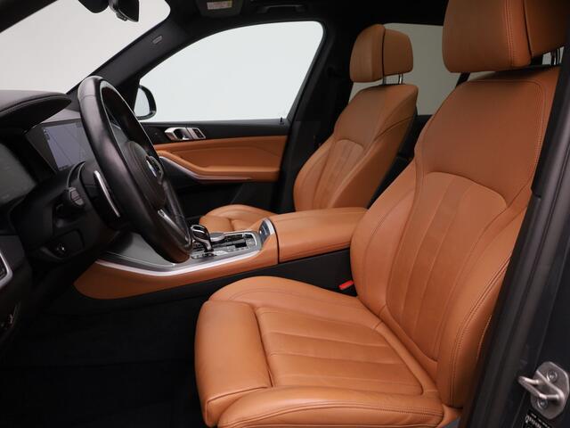 BMW X5 xDrive45e High Executive | PANO | HUD | ADAPTIVE | LUCHTVERING | MEMORY | STOEL- EN STUURVERW. | TREKHAAK
