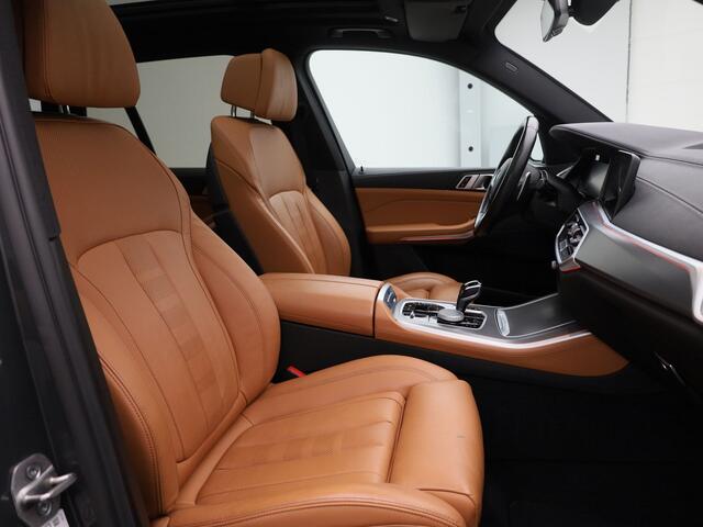BMW X5 xDrive45e High Executive | PANO | HUD | ADAPTIVE | LUCHTVERING | MEMORY | STOEL- EN STUURVERW. | TREKHAAK