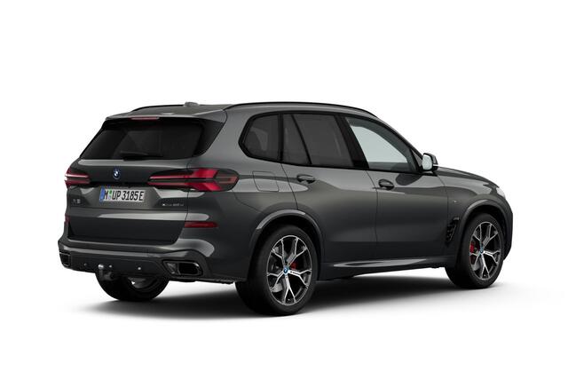 BMW X5 xDrive50e M-Sport Pro / Driving Assistant Professional / Warmtecomfortpakket / Glazen Schuifdak / Harman Kardon / Head-Up / Soft Close / Stoelventilatie / Iconic Glow / Integral Active Steering / Trekhaak Zwenkbaar / M-Sportstoelen / Ambient Air / Parking