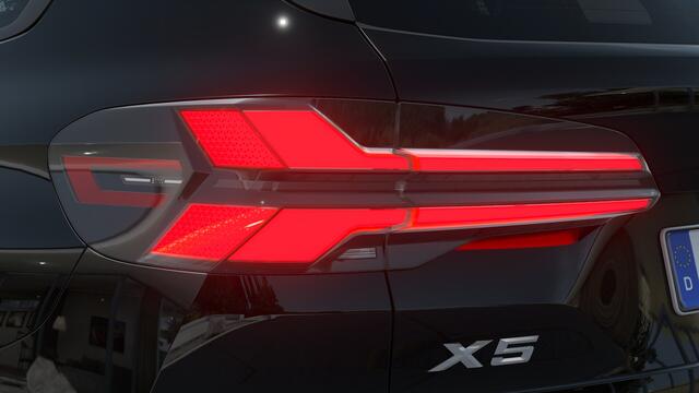 BMW X5 xDrive50e High Executive M Sport Automaat / Panoramadak / Trekhaak / Stoelventilatie / Soft-Close / Massagefunctie / Parking Assistant Professional / Adaptieve LED / Harman Kardon