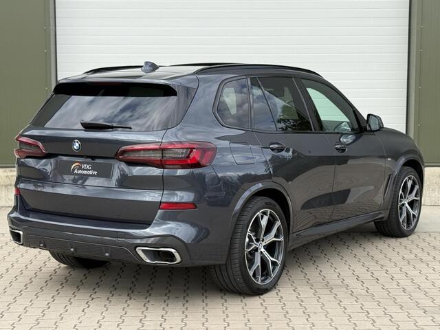 BMW X5 xDrive45e High Executive / M Sport / Pano / Head up / Sportzetels + Memory / 21" Y Spaak / Soft Close
