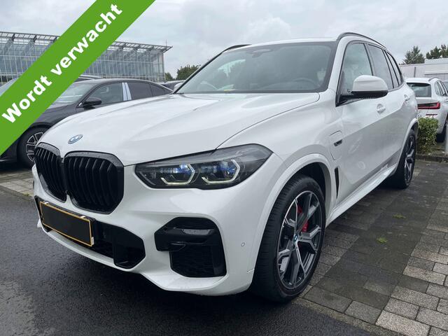 BMW X5 xDrive45e High Executive M Sport Harman-Kardon Panoramadak Laser Licht Trekhaak Stoelventilatie Comfortzetels 21 Inch Driving Assistant Professional