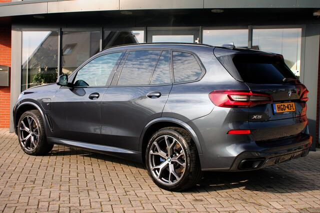 BMW X5 xDrive45e High Executive M SPORT ? HUD ? PANO ? KLAP TREKH