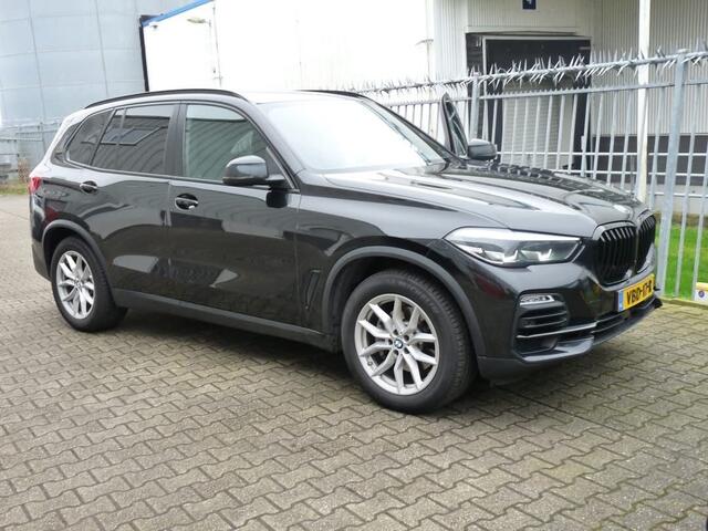 BMW X5 XDRIVE 3.0D [GRIJS KENTEKEN]